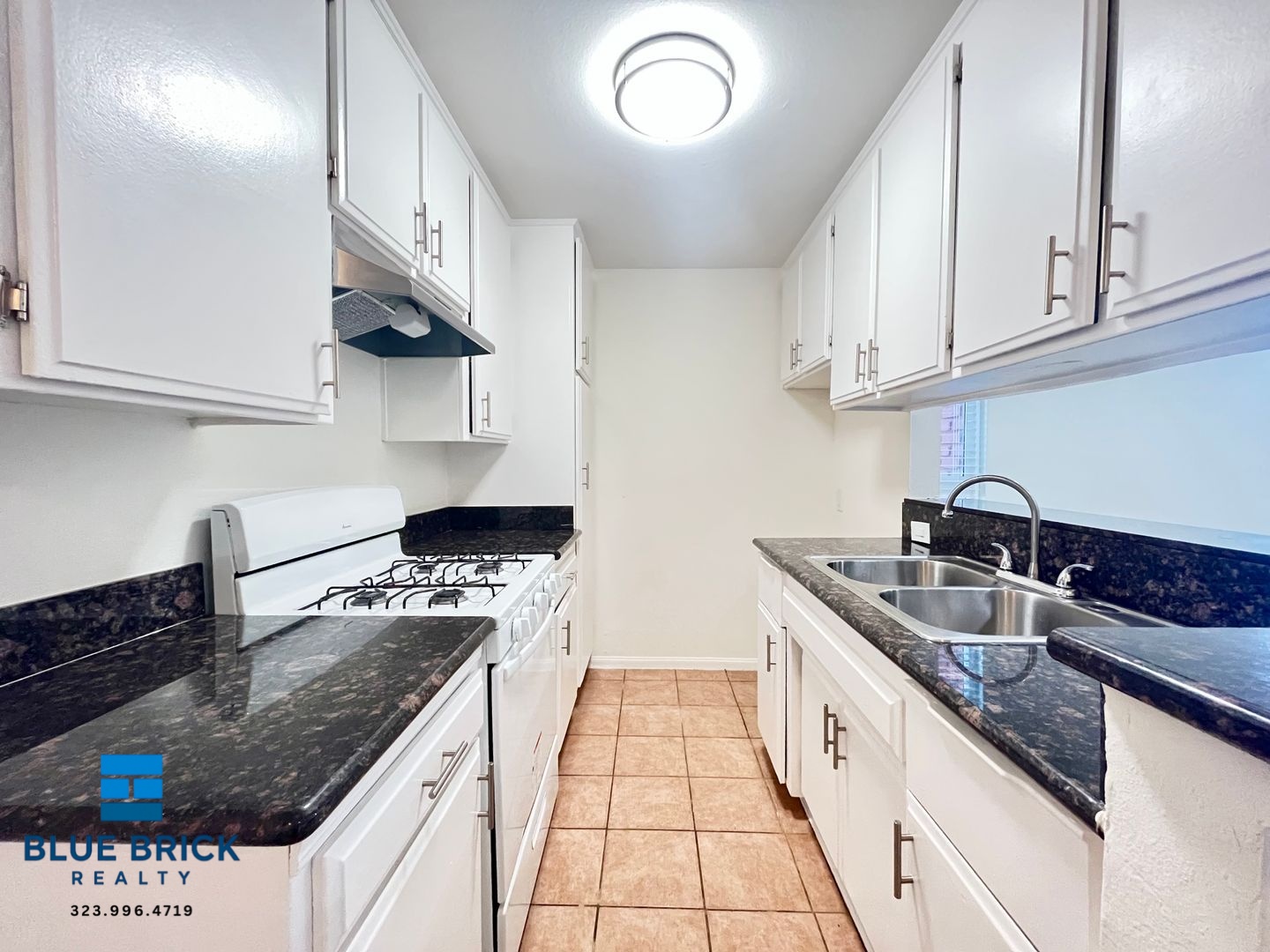 Van Nuys Condo: 14831 Delano St