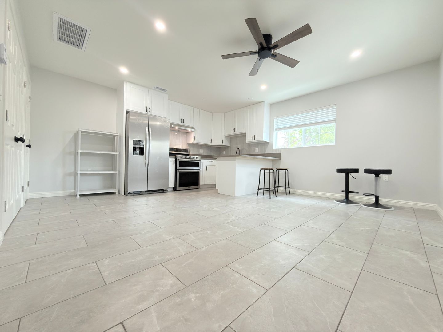 North Hollywood House: 6713 Goodland Ave