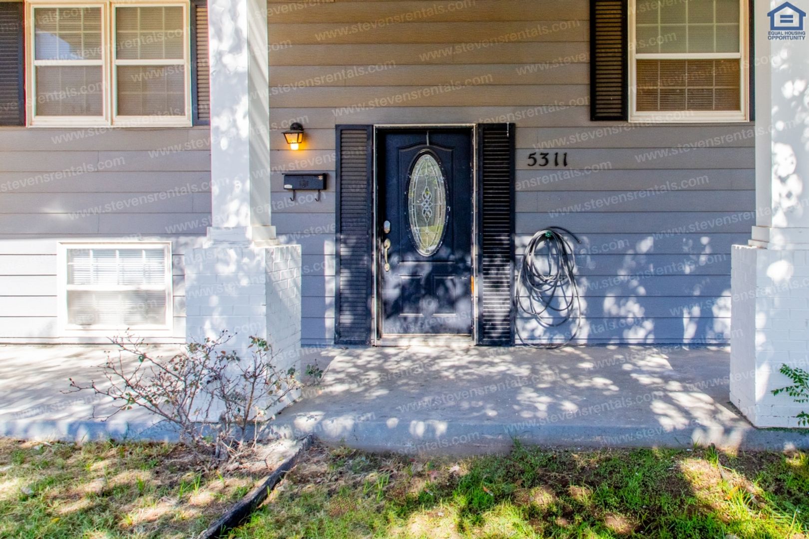 Lawton House: 5311 NW Elm Ave
