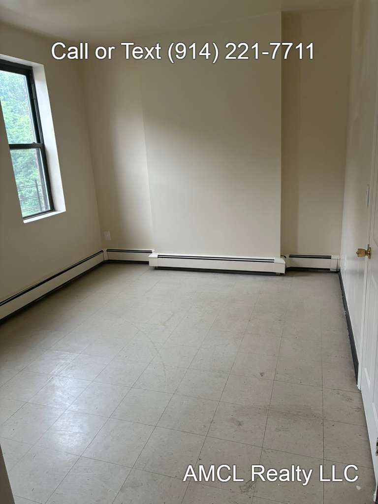 Yonkers Condo: 142 Orchard St