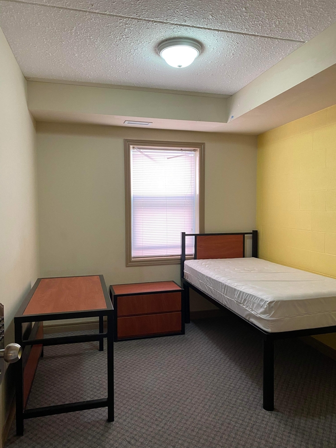 402 - 251 Lester St - Unit 2