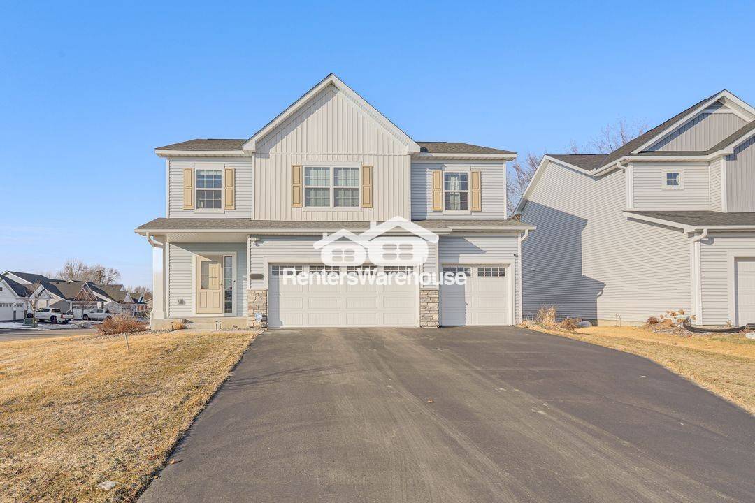 Blaine House: 923 112th Ln NE