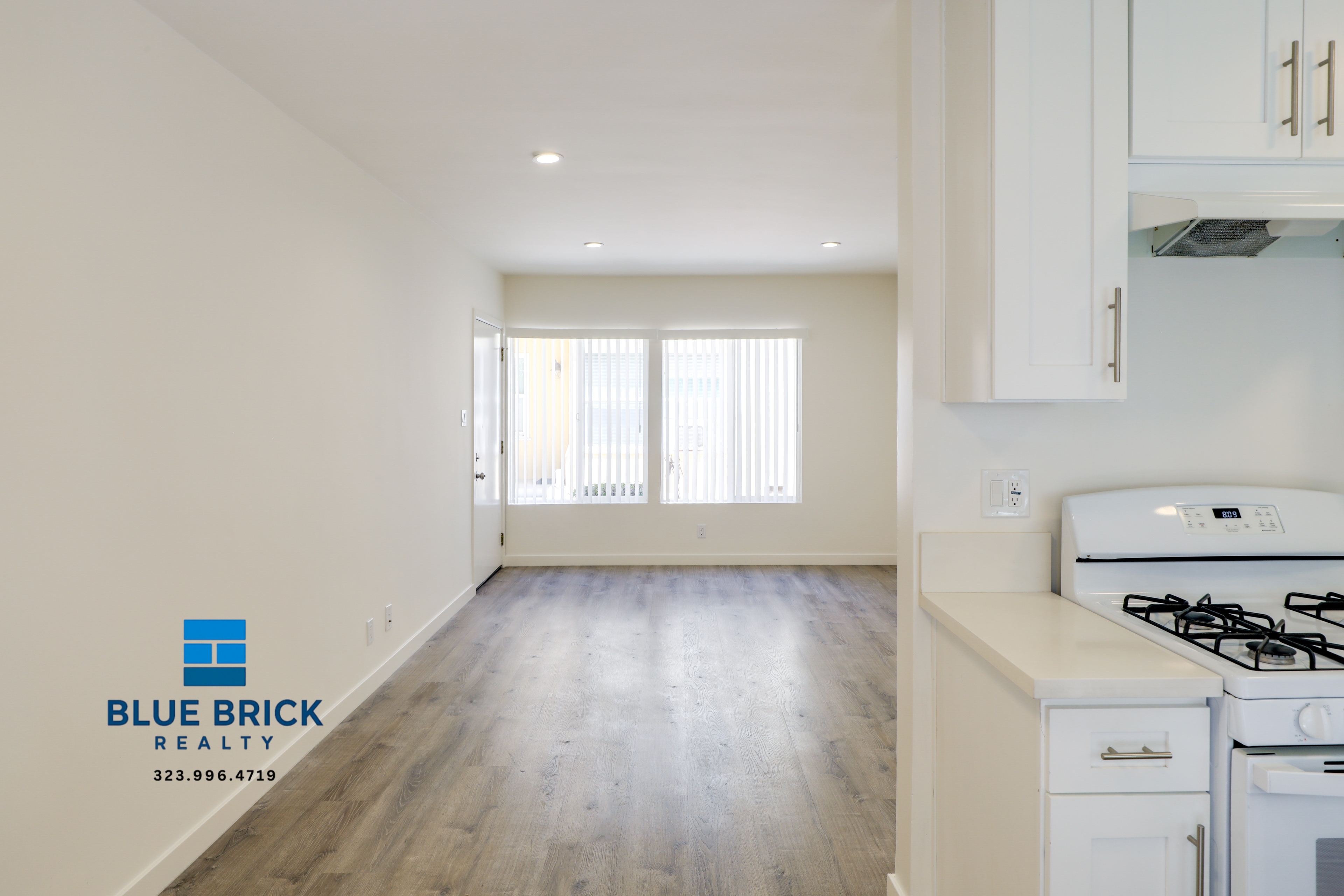 Glendale Condo: 212 W Elk Ave