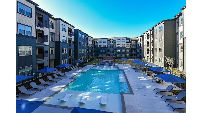 Austin Condo: 9000 Decker Ln