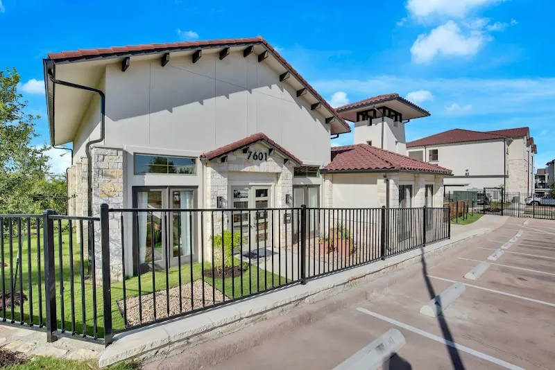 Austin Condo: 7601 Springdale Rd