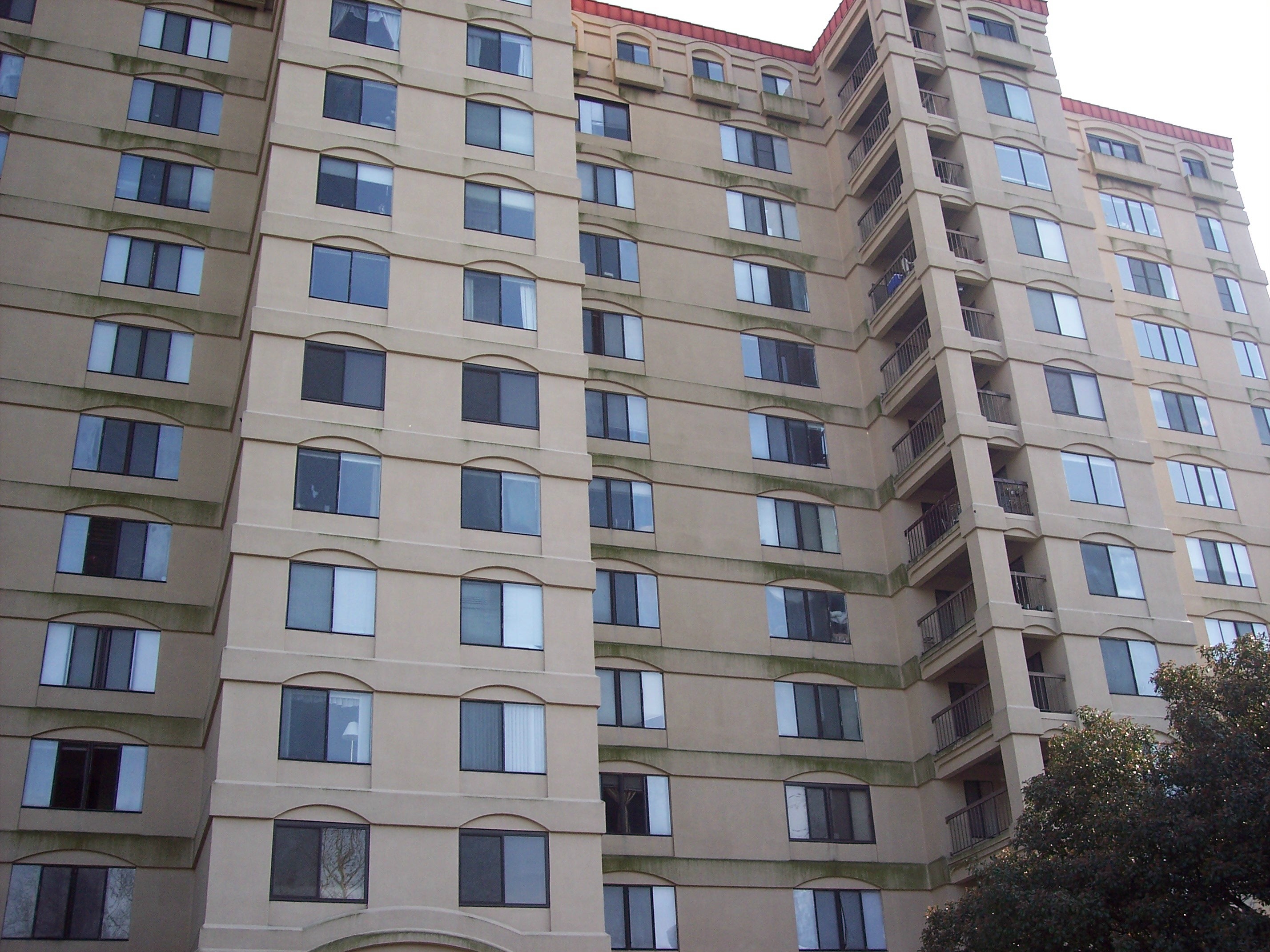 Columbia Townhome: 1600 Park Cir
