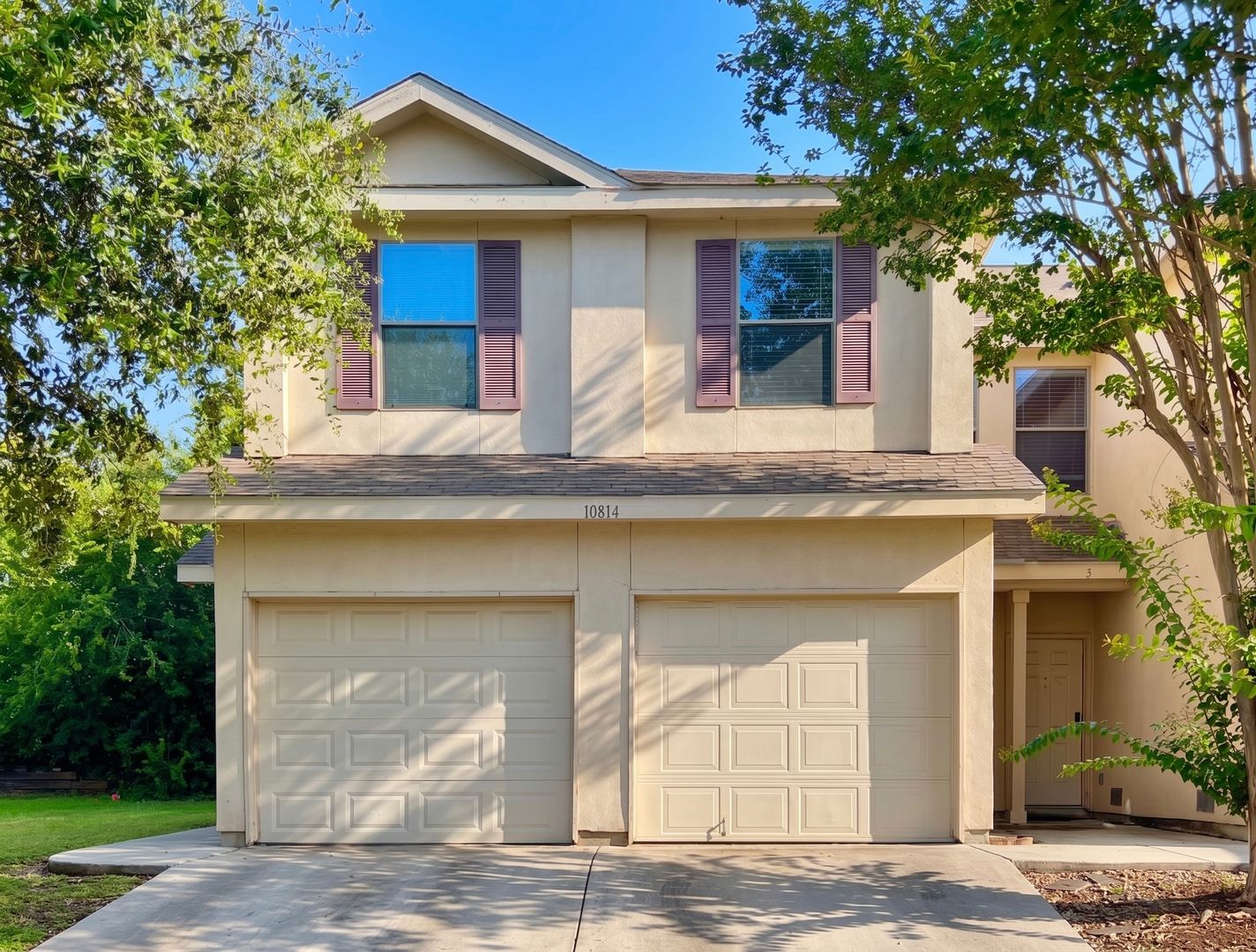 Universal City Condo: 10814 Mathom Landing