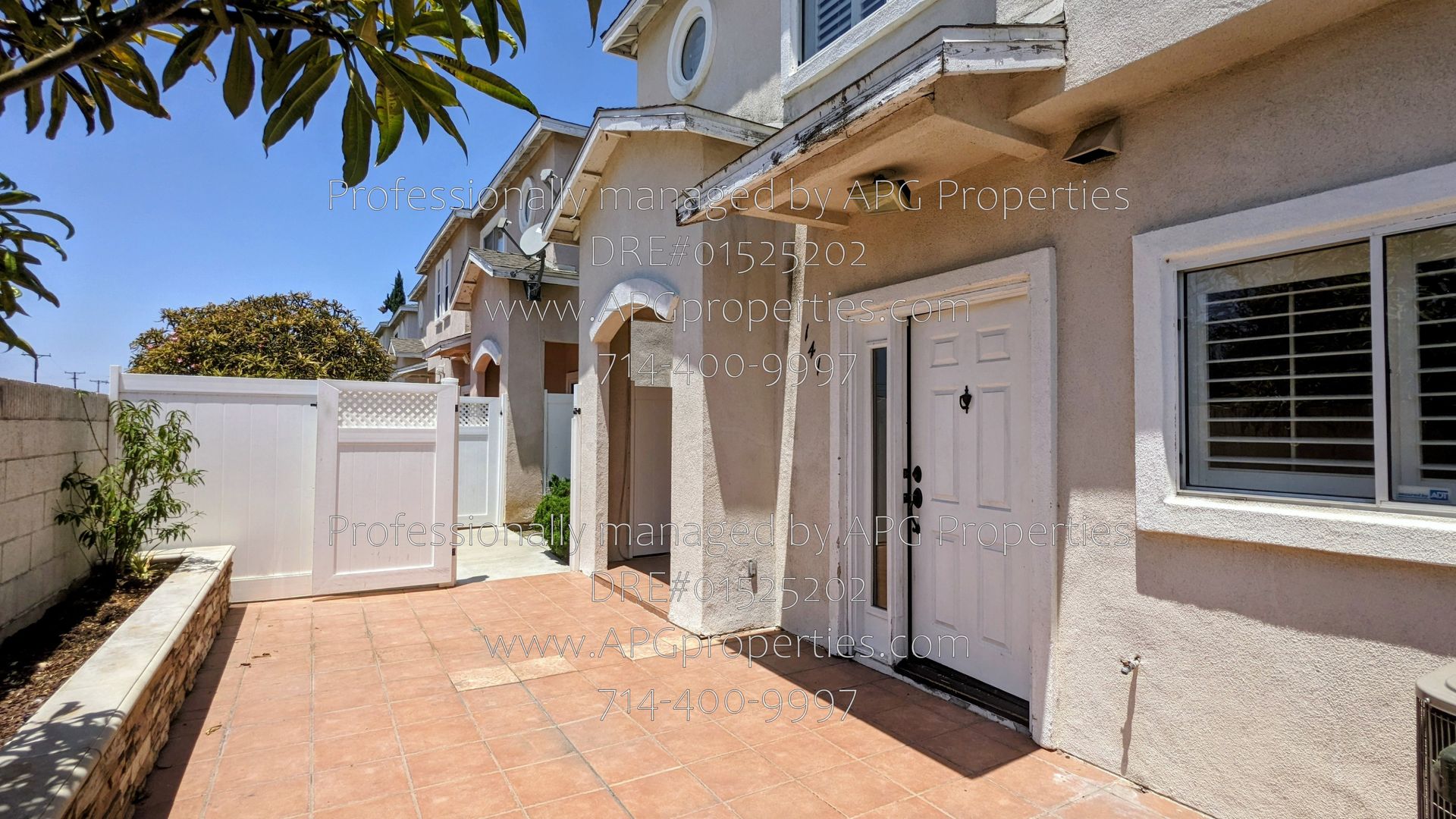 Fullerton House: 141 S Pritchard Ave