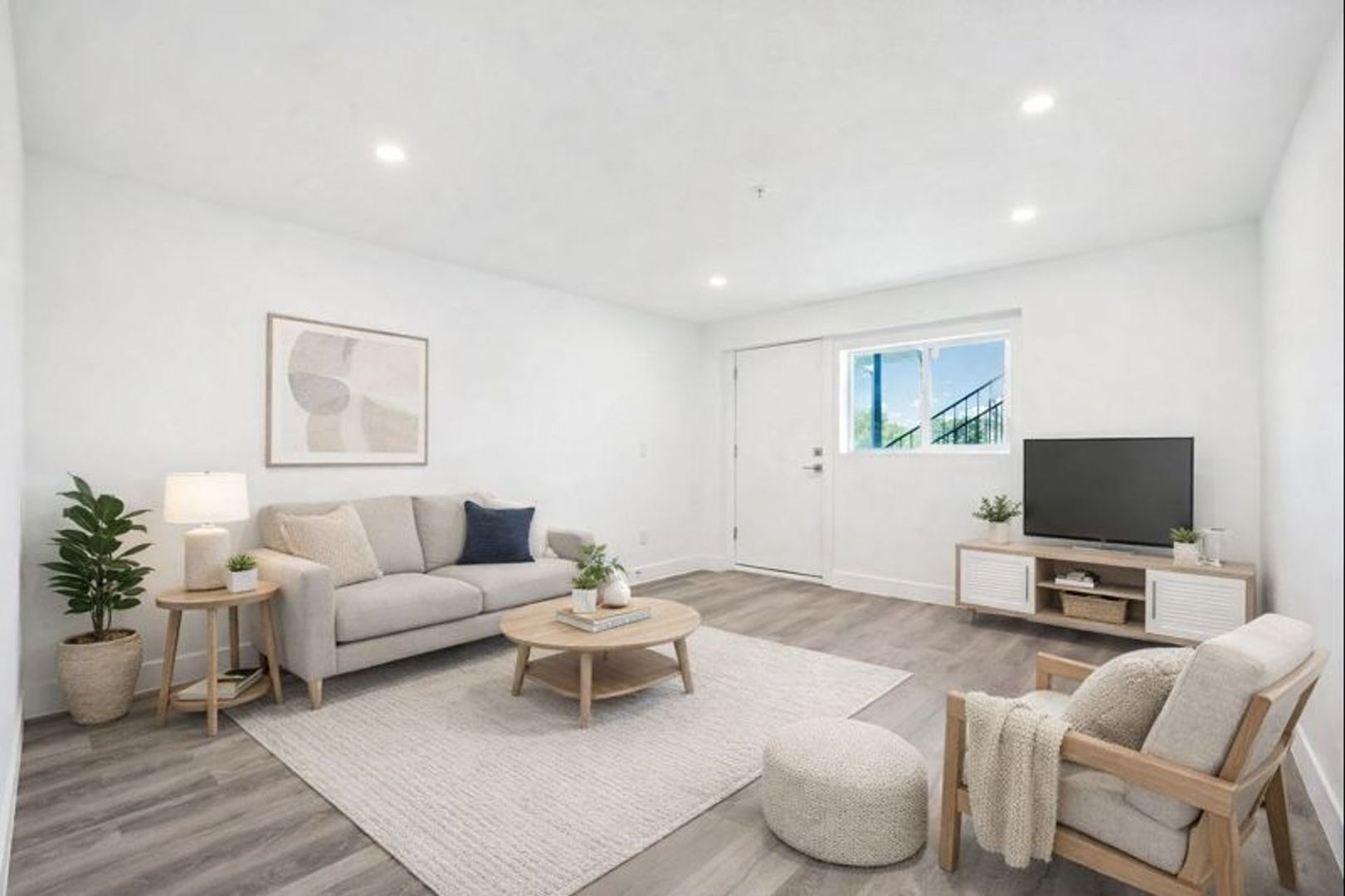 Aurora Apartment: 11800 E Colfax Ave