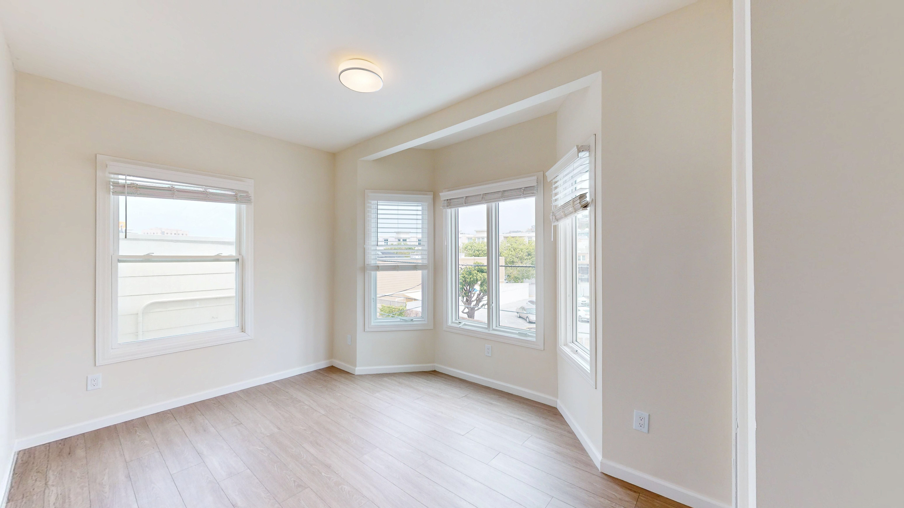 San Francisco Condo: 40 Tiffany Ave