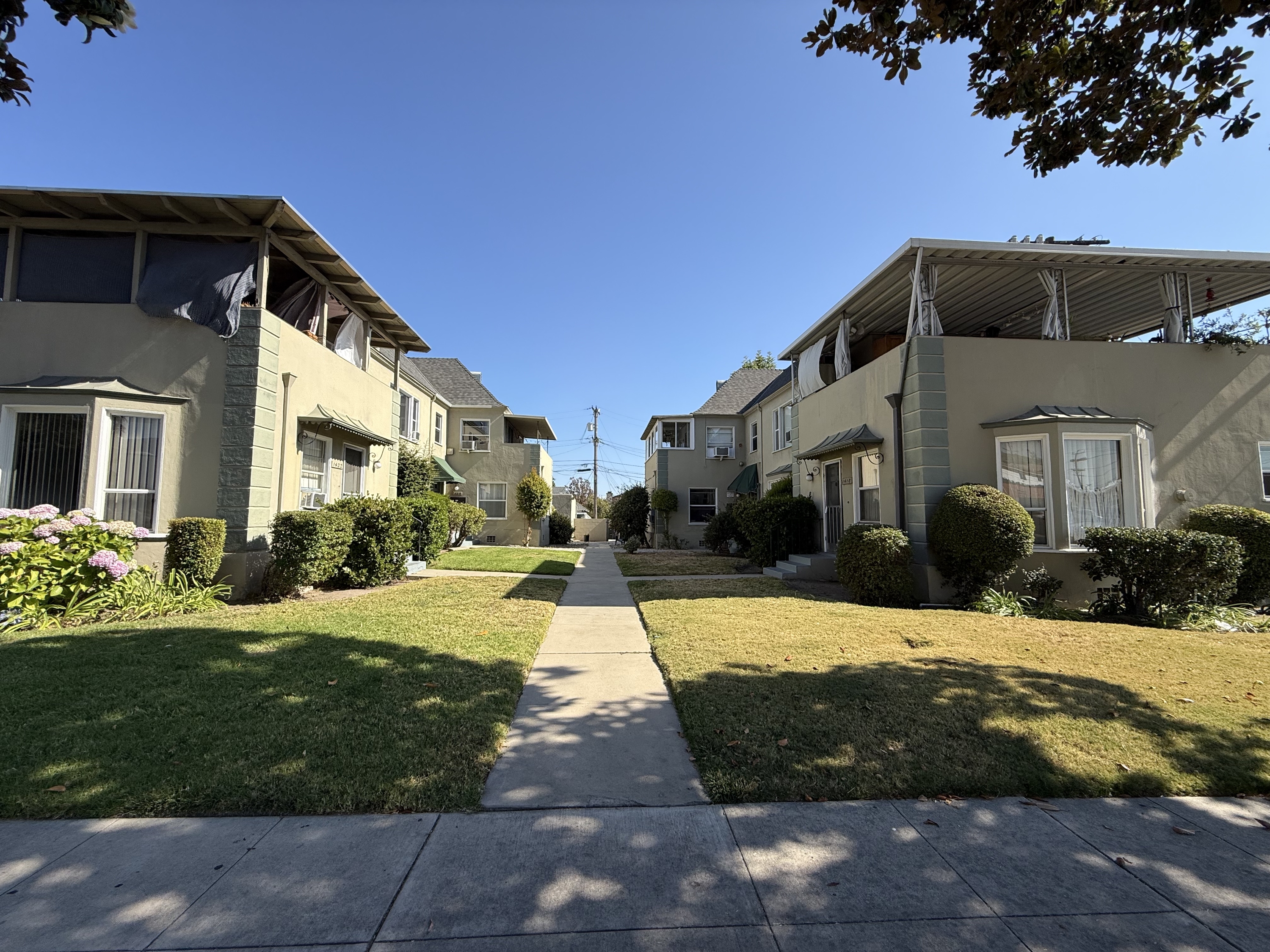 Glendale Condo: 1424 E Wilson Ave