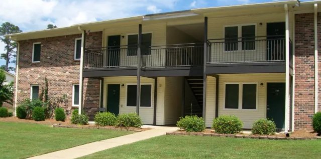 Butler Condo: 611 Vanity Fair Ave