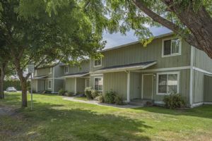 Chewelah Condo: 402 S 5th St E