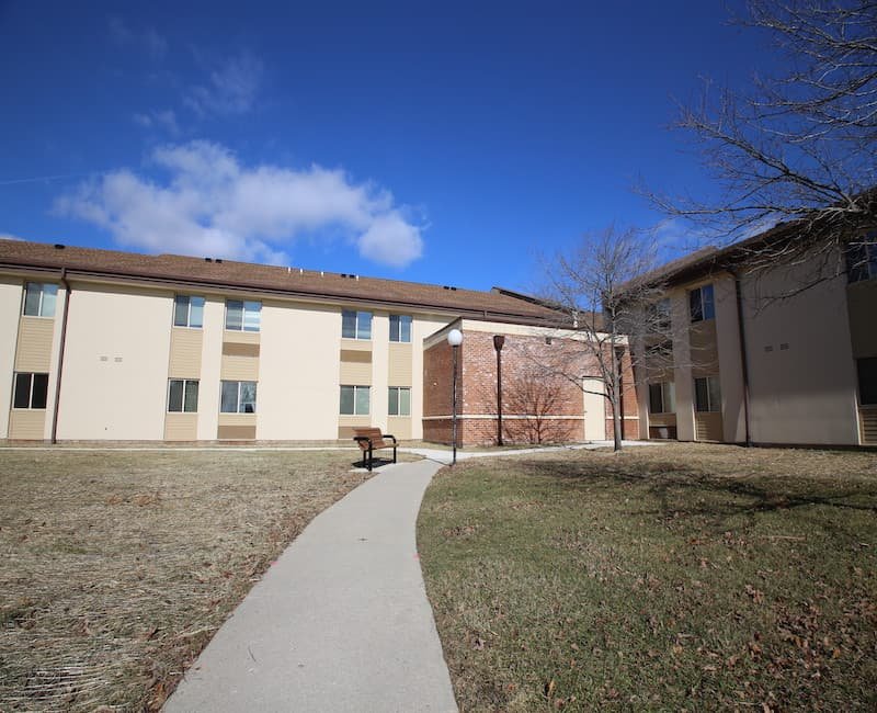 Russells Point Condo: 601 Lincoln Blvd.