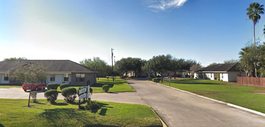 Sebastian Condo: 366 E 8th St. & Hwy 77