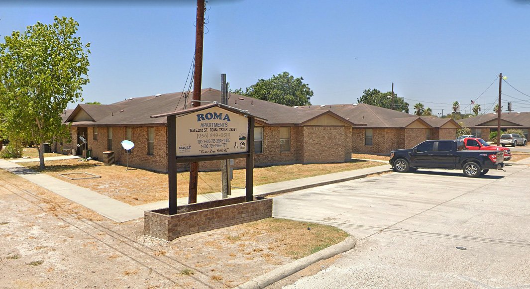 Roma Condo: 1715 E. 2nd Street