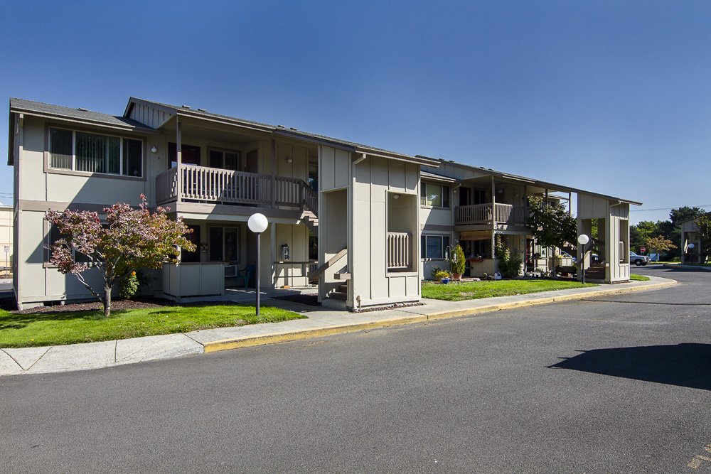 The Dalles Condo: 1220 W 8th St