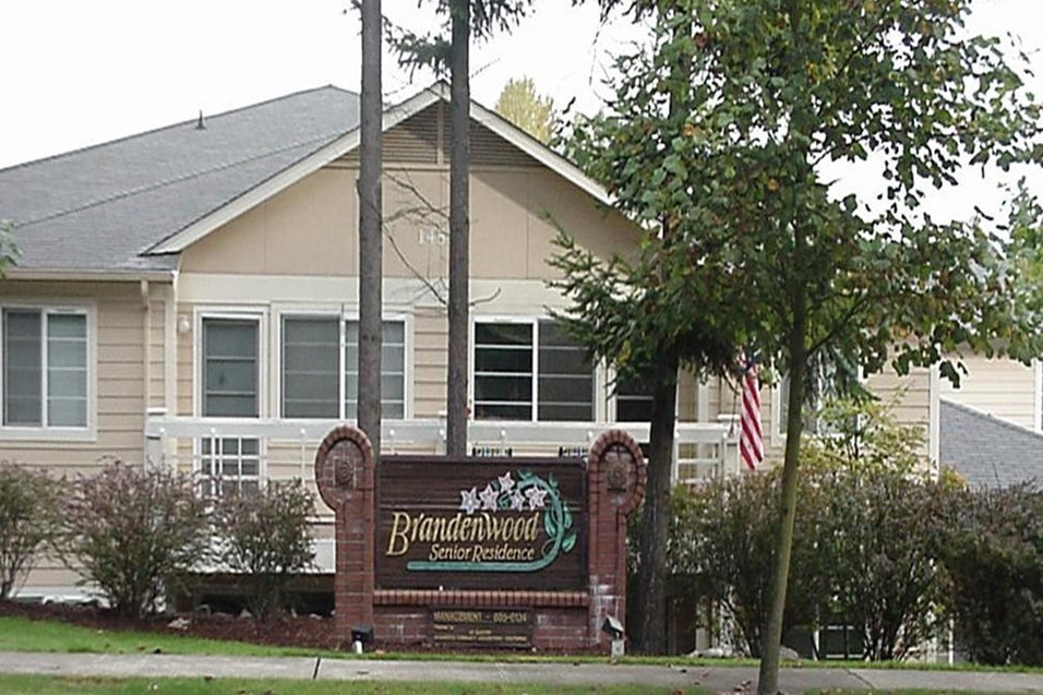 Bellevue Condo: 14520 NE 40th St.