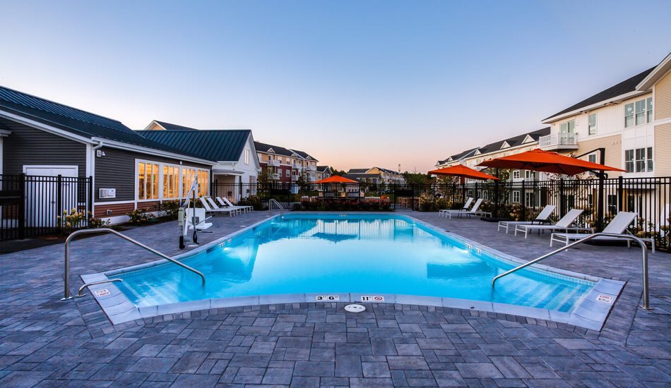 Plymouth Condo: 220 Wareham Rd