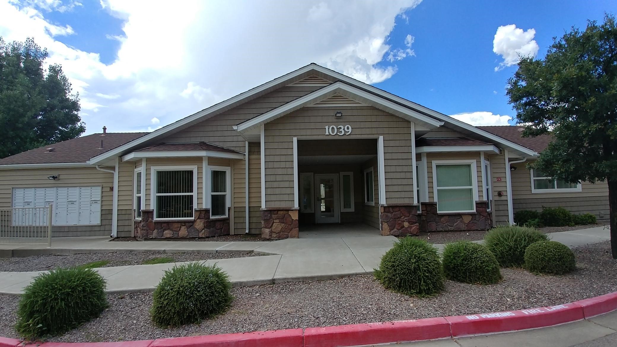 Globe Condo: 1039 E. Saguaro Drive