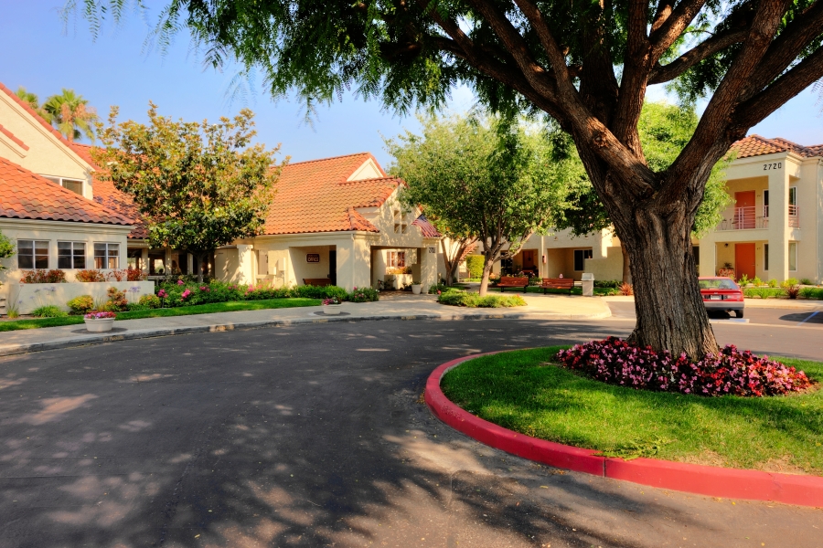 Camarillo Condo: 2700 East Ponderosa Drive