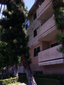 Sherman Oaks Condo: 5050 Sepulveda Blvd.