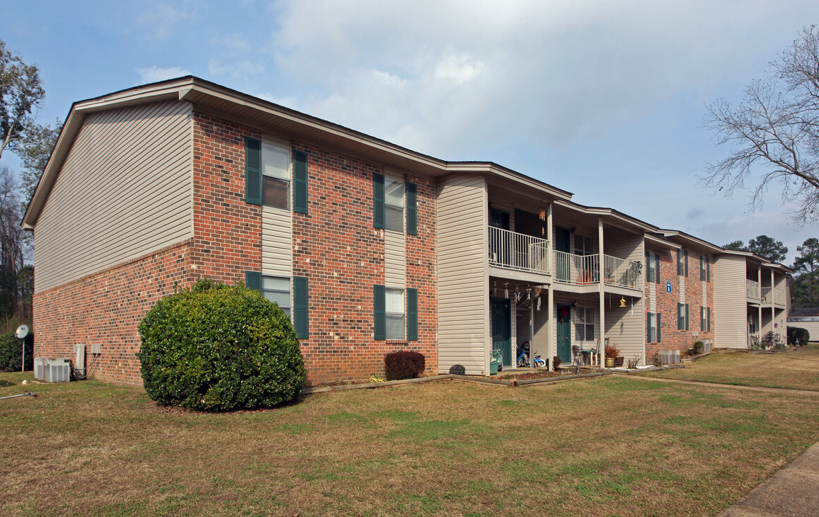 Clanton Condo: 3001 7th St N