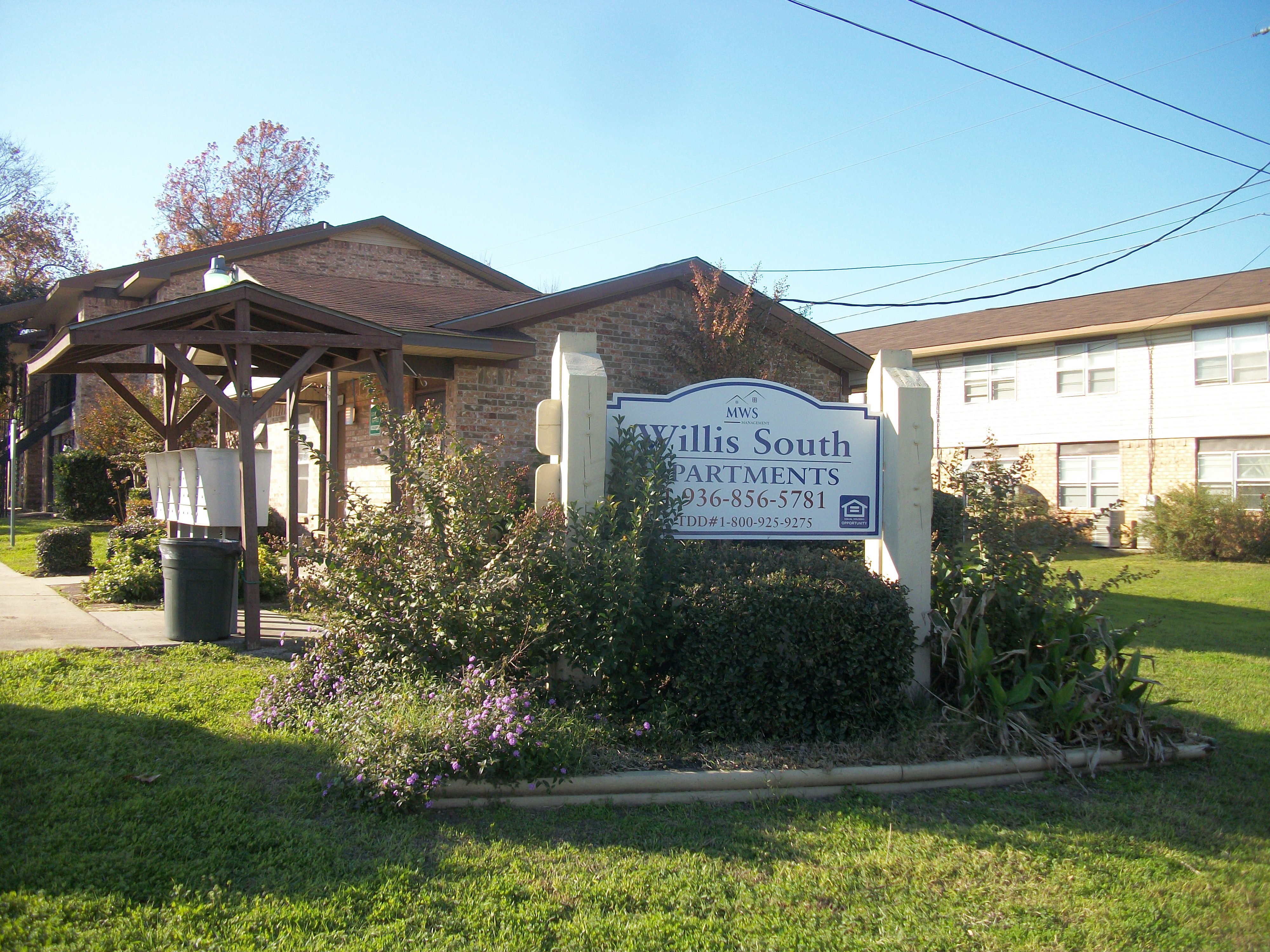 Willis Condo: 203 East Watson Drive