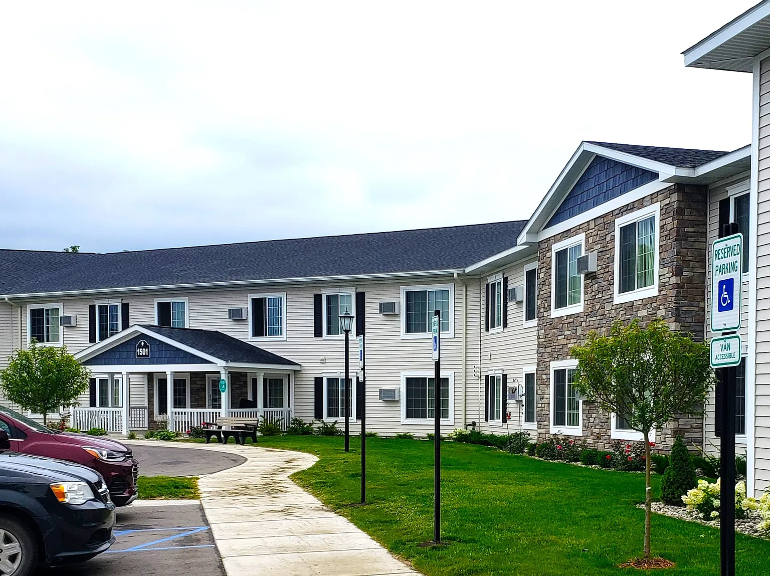 Petoskey Condo: 1401 & 1501 Crestview Dr.