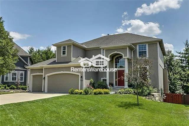 Overland Park House: 15861 Linden St