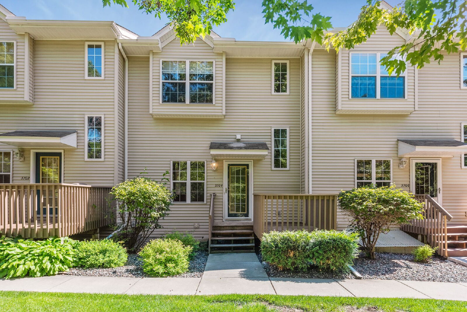 Wayzata Townhome: 3704 Livingston Avenue