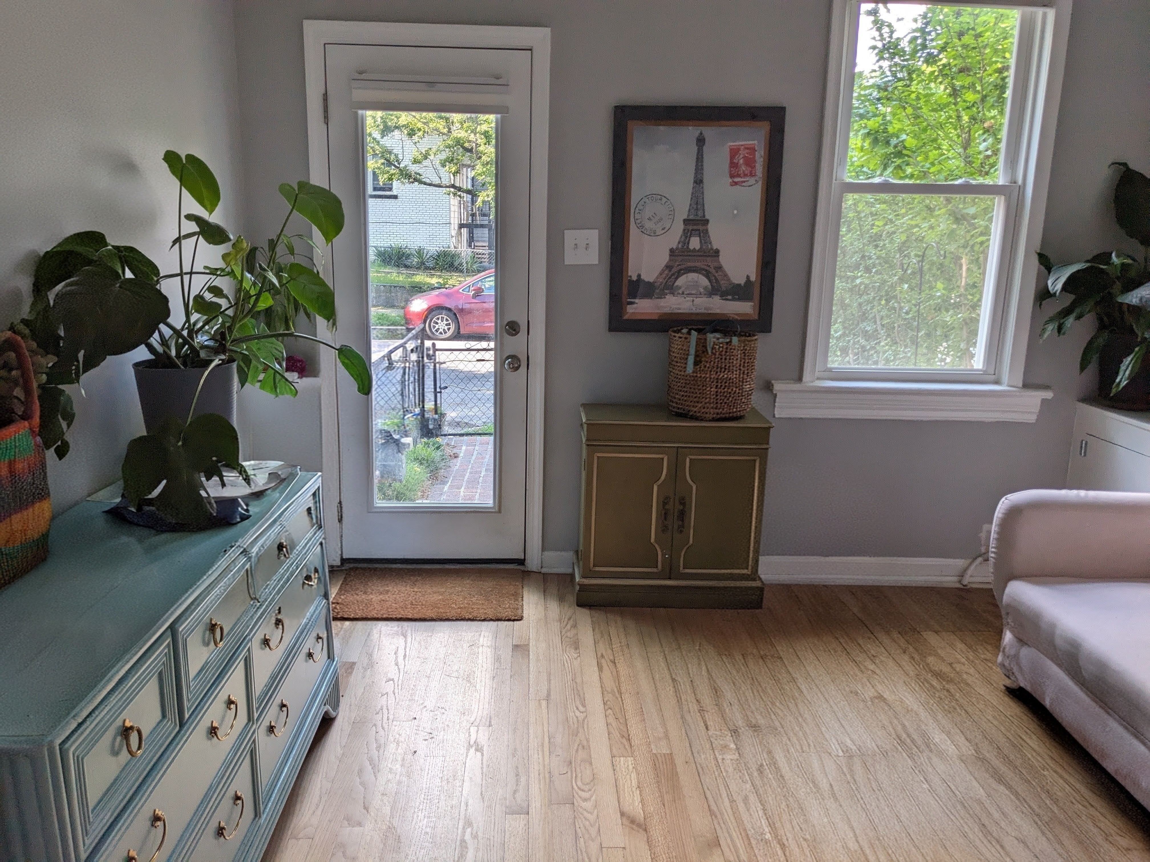 Washington House: 329 L St NE