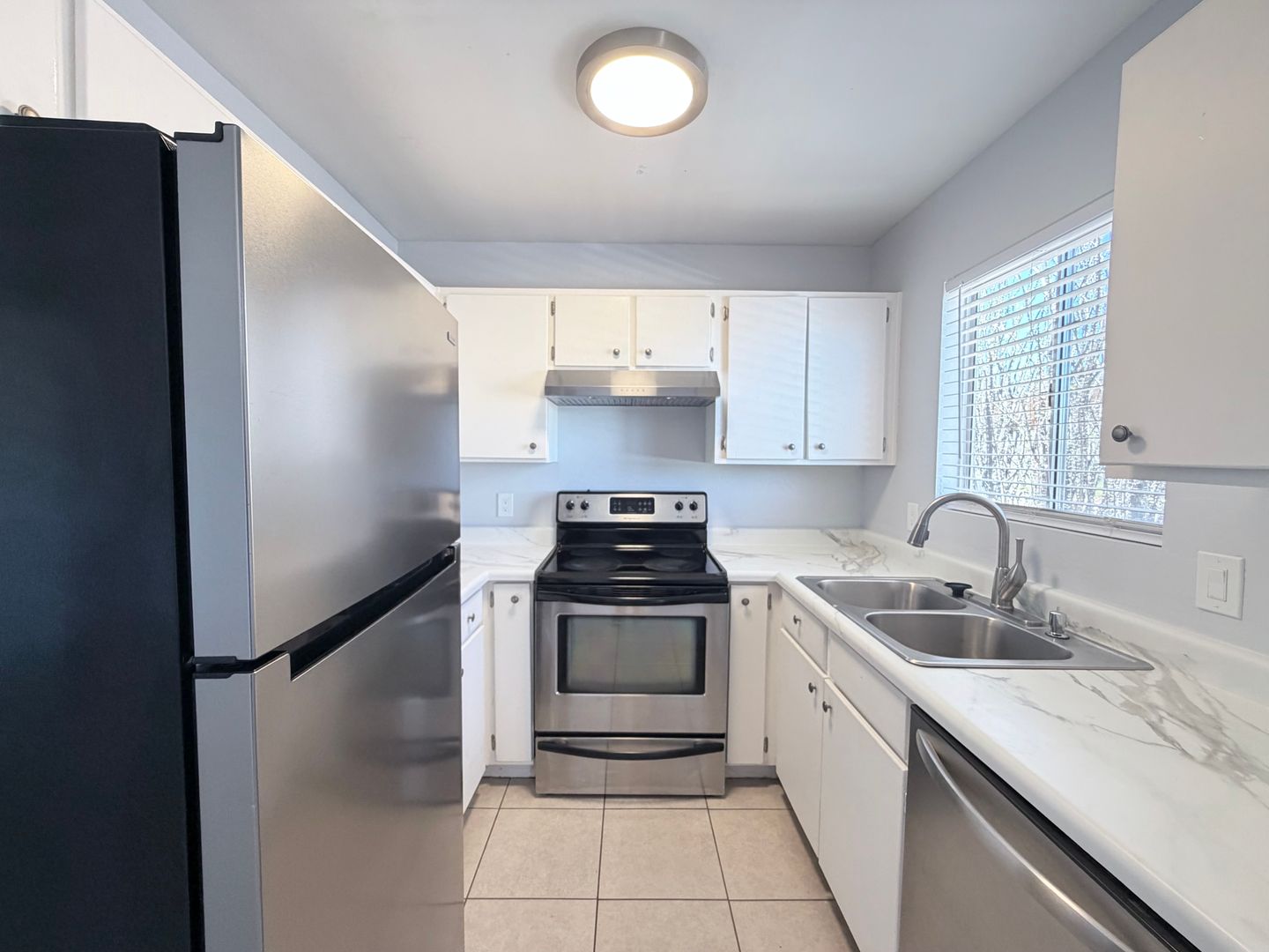 Florence Apartment: 440 E Florence Heights Dr
