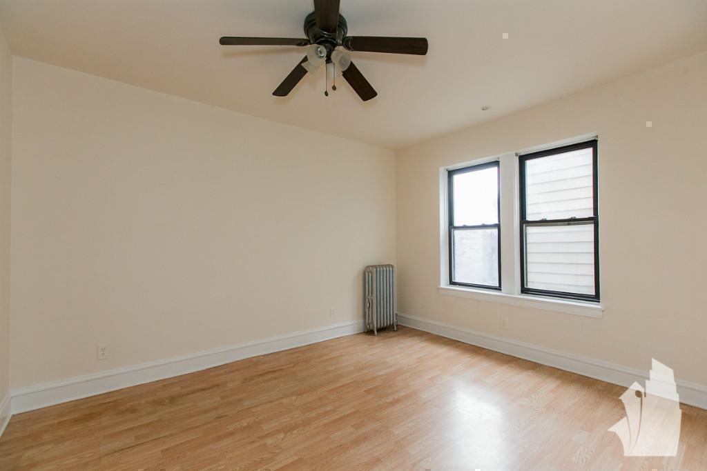 Chicago Condo: 4851 North Damen Avenue,