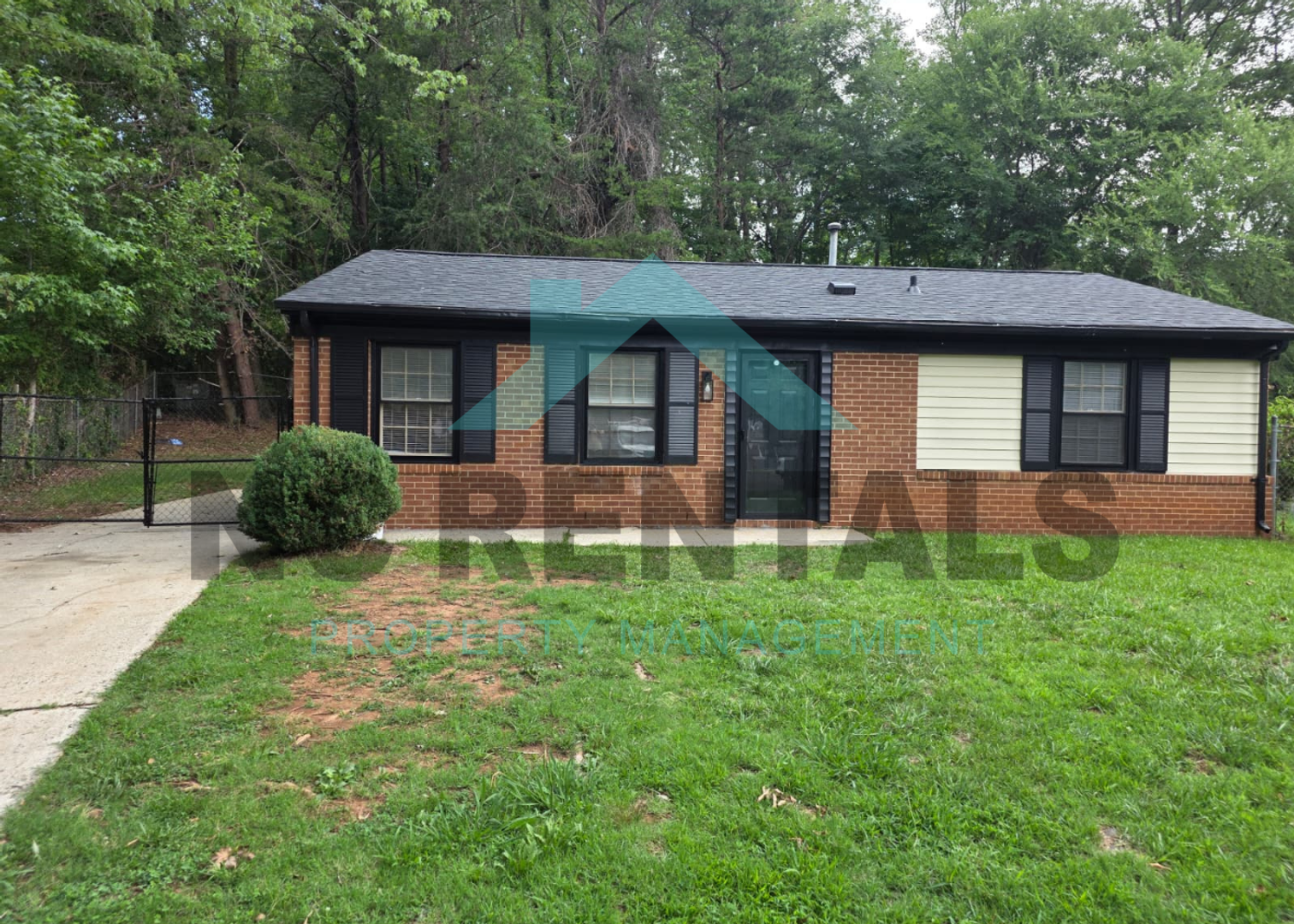 Greensboro House: 11 Tilley Ct