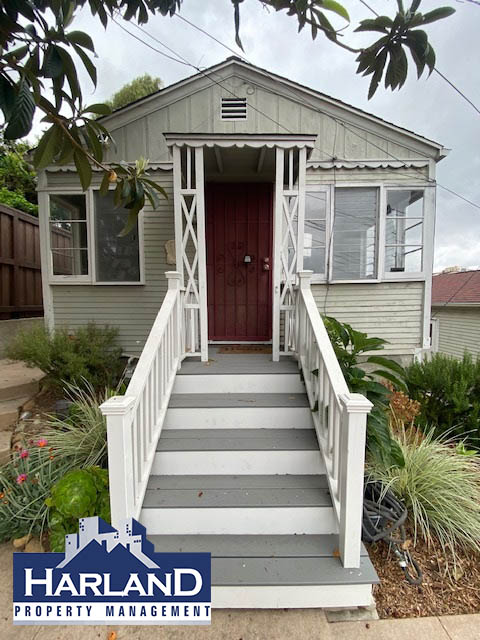 San Diego House: 3225 Columbia Street - A