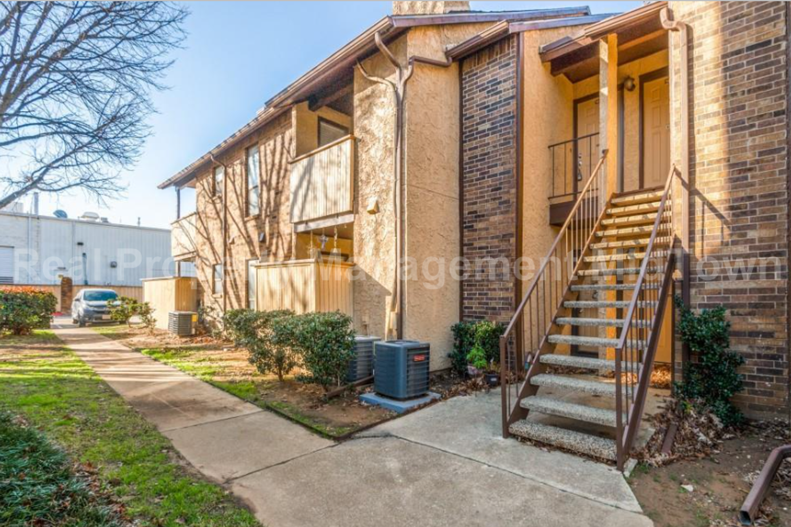 Arlington House: 1101 Calico Lane, Arlington, TX