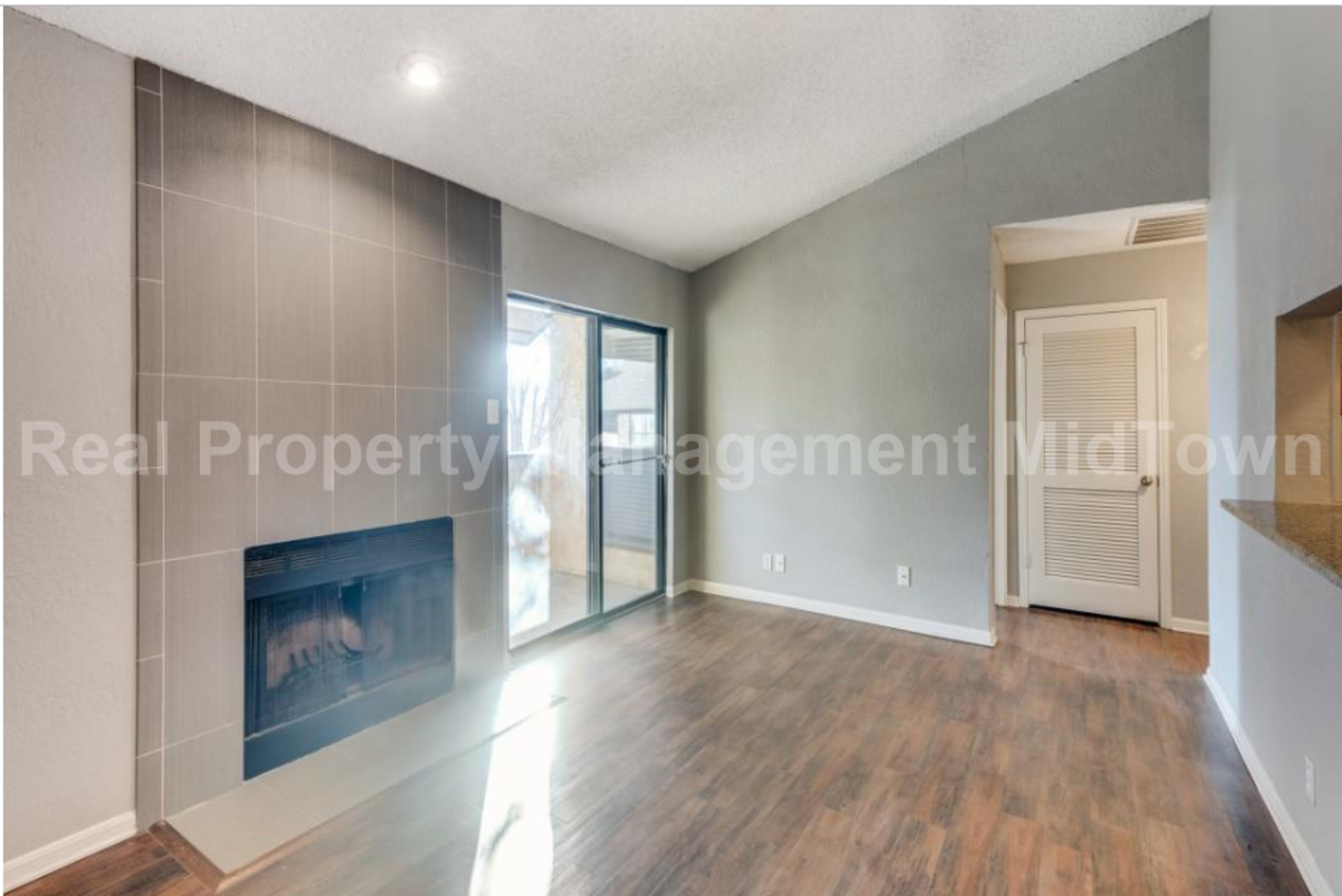 Arlington House: 1101 Calico Lane, Arlington, TX