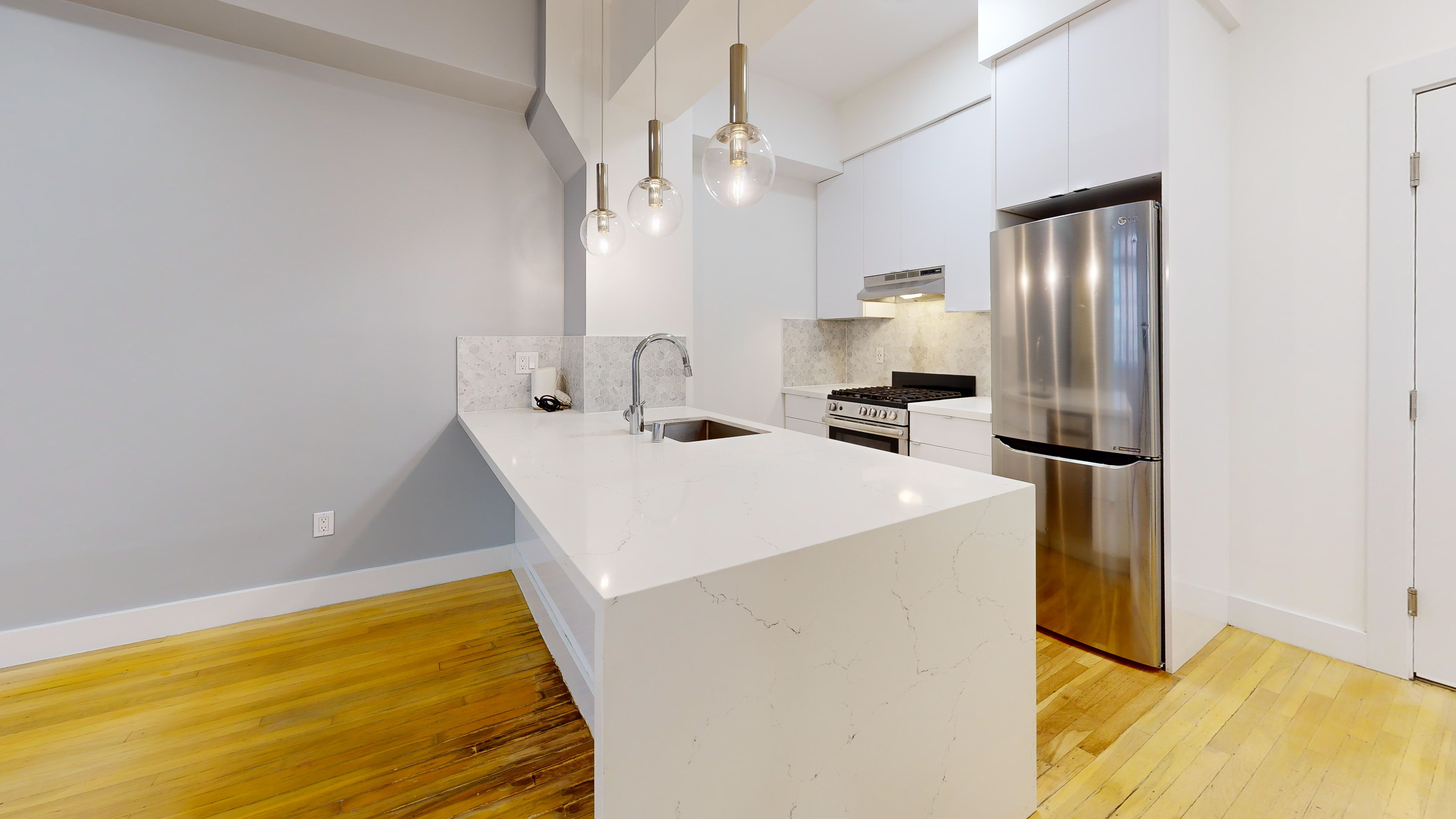 San Francisco Condo: 930 Post St
