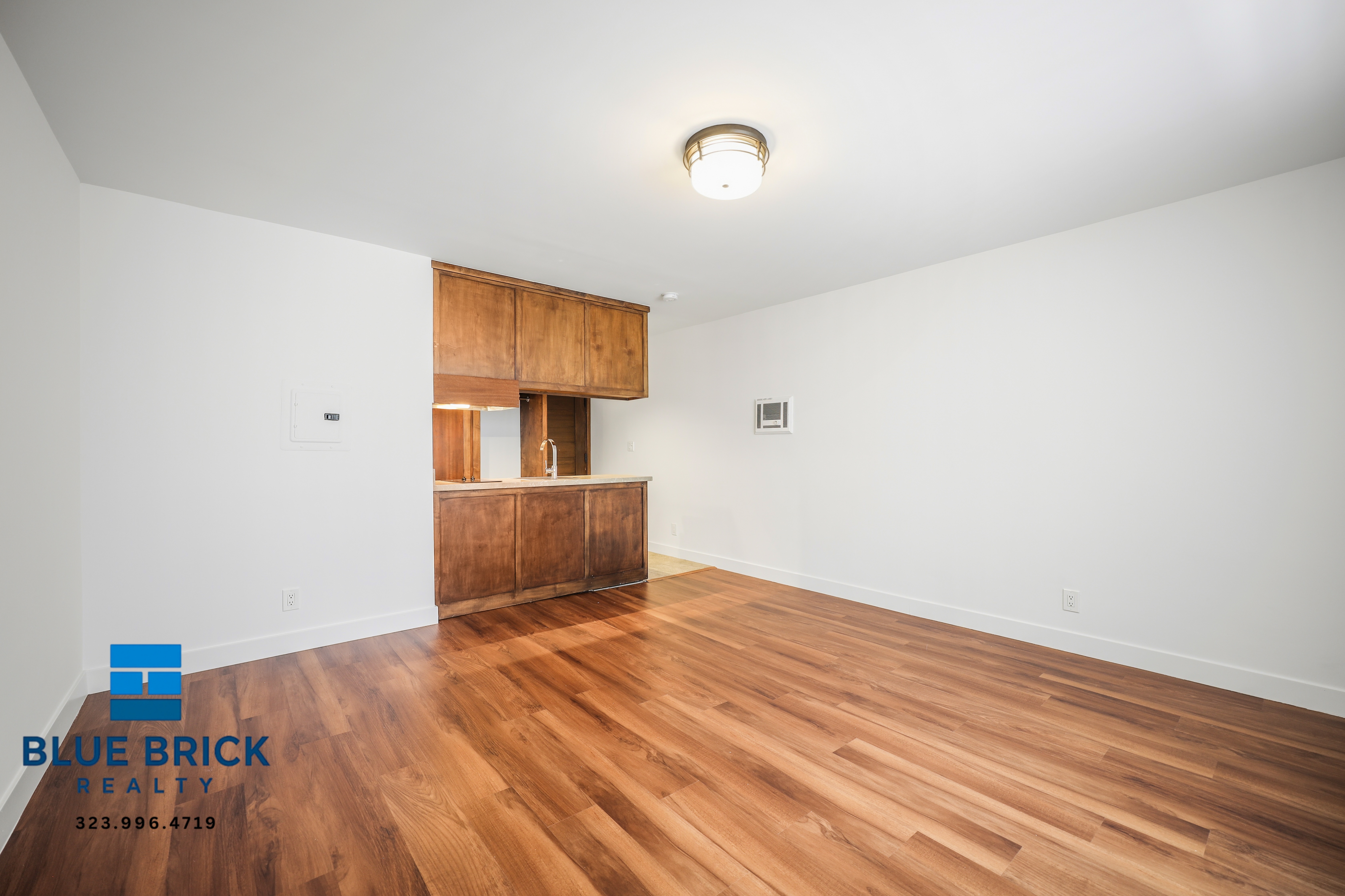 Los Angeles Condo: 1832 Purdue Ave