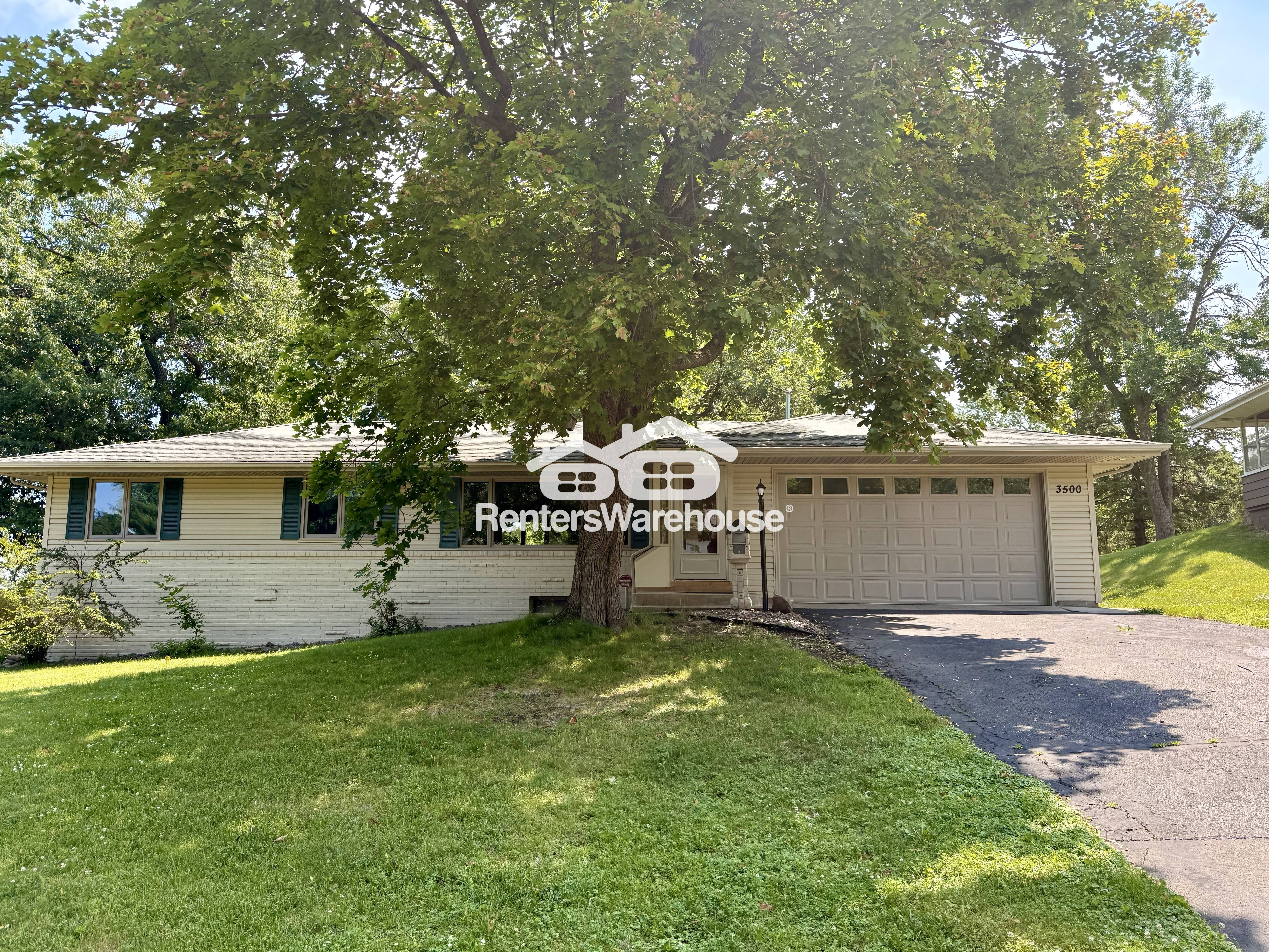 New Hope House: 3500 Yukon Ave North