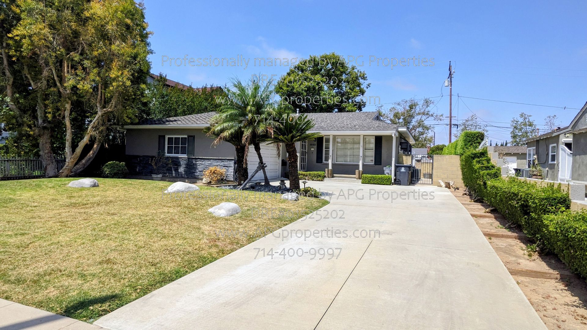 Santa Ana House: 1022 N Baker St