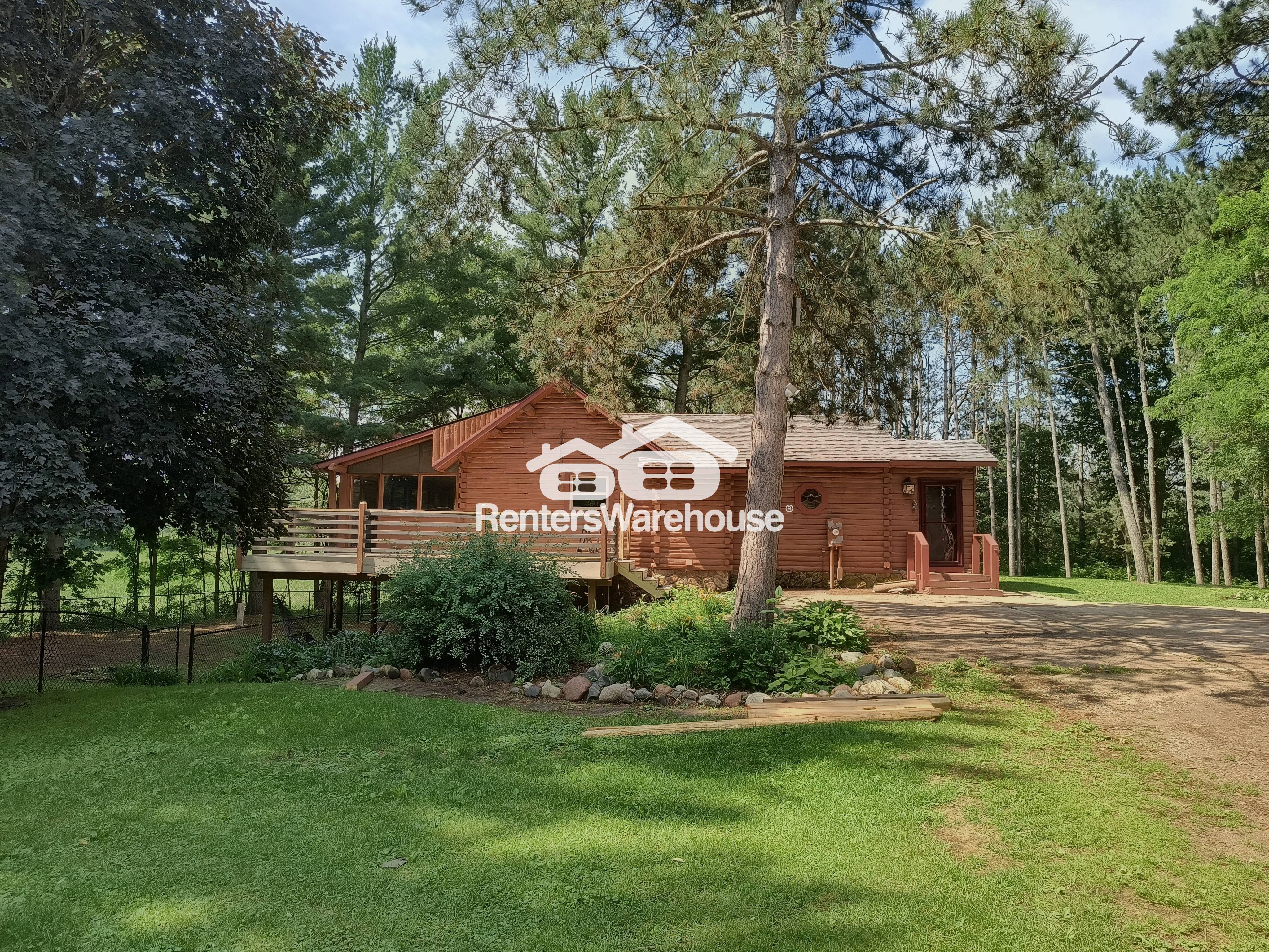 Elk River House: 14733 County Road 79