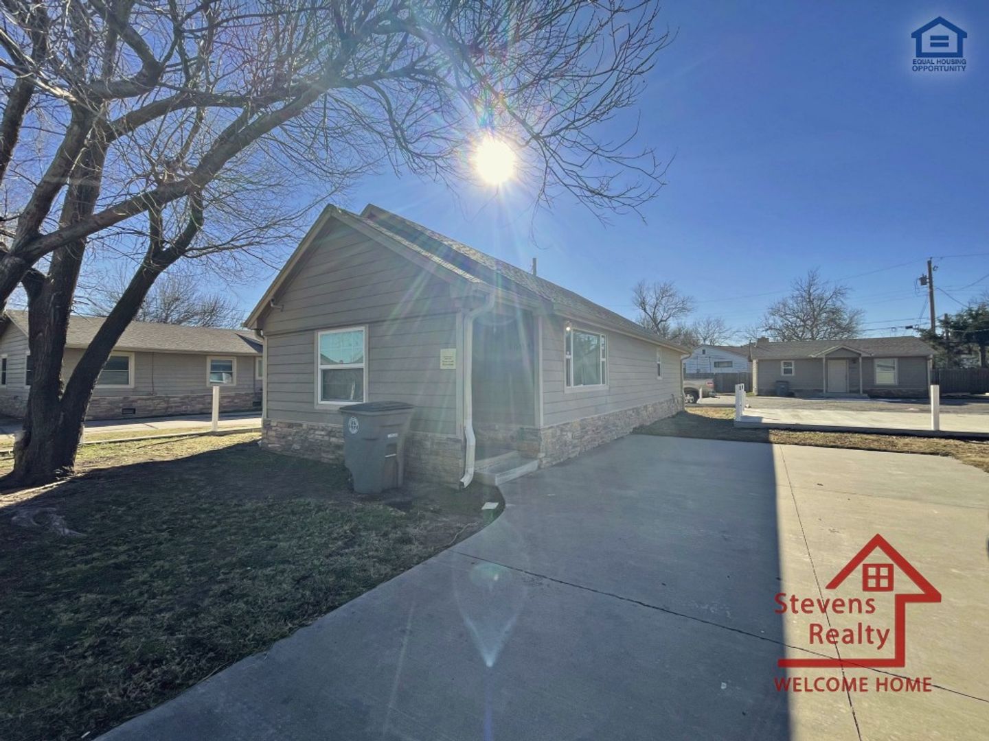 Lawton House: 1604 NW Lindy Ave Mainhouse