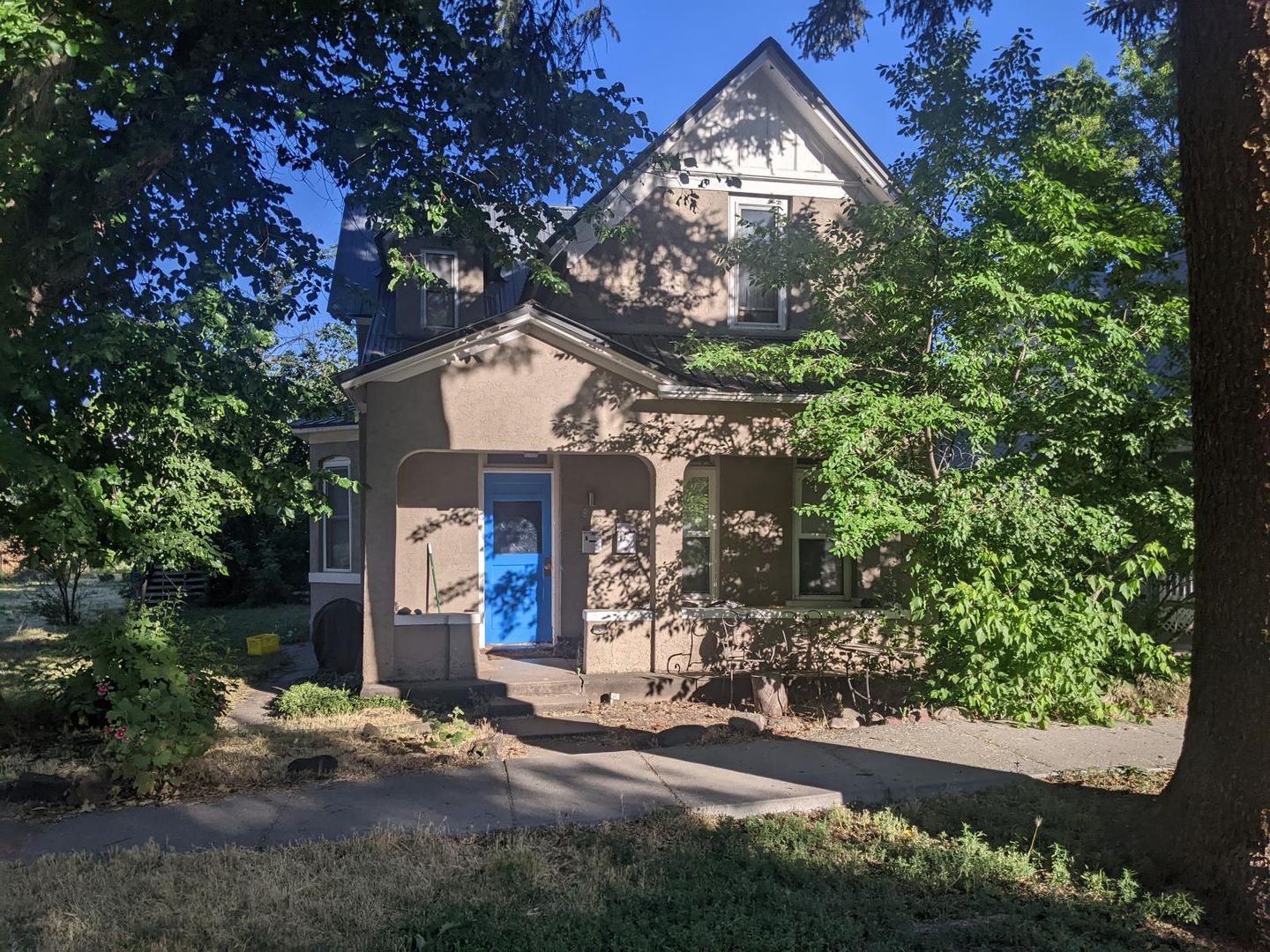 Durango House: 835 East 6th ave