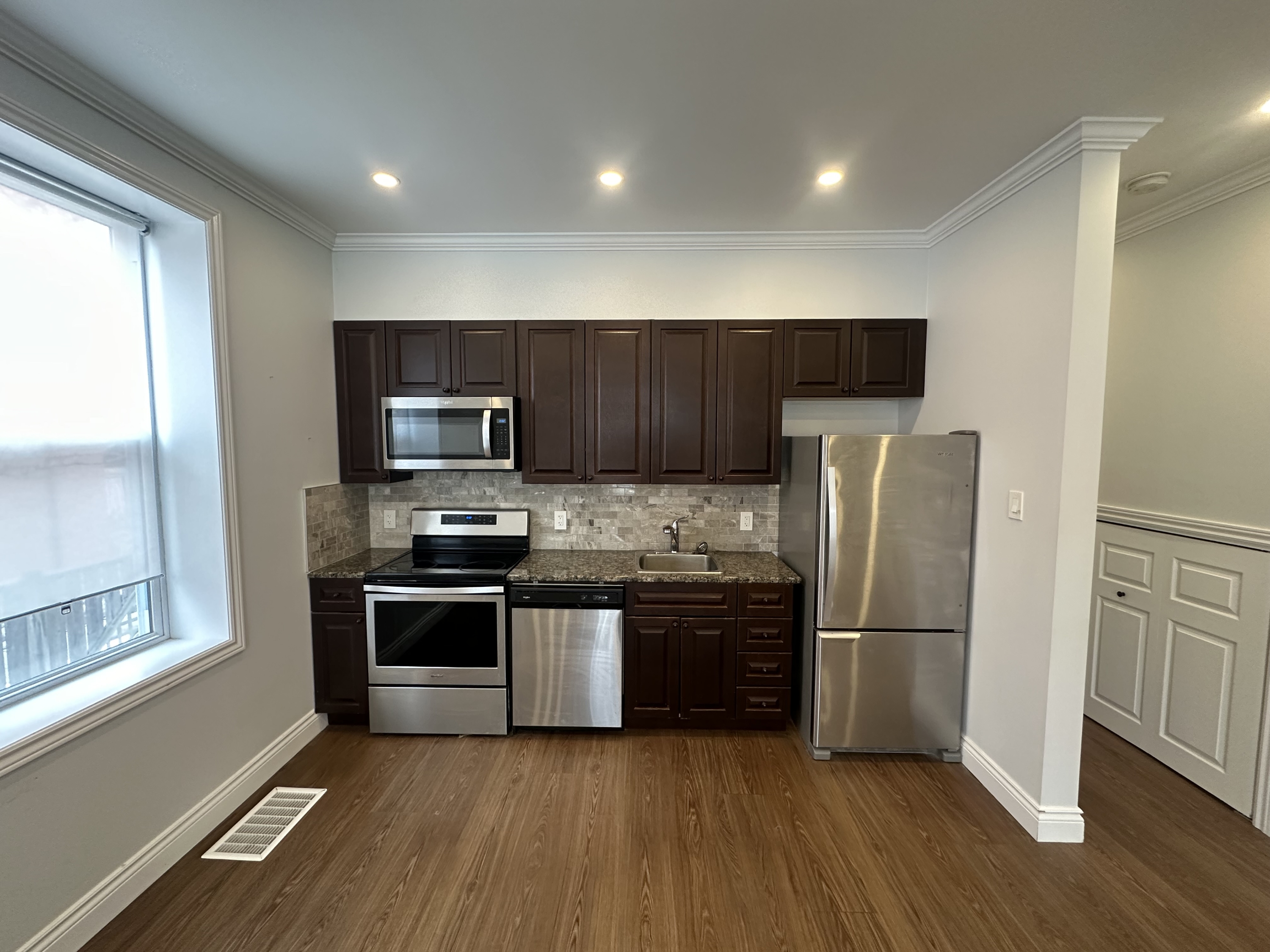 Ottawa Condo: 50-52 Patterson Avenue1-50