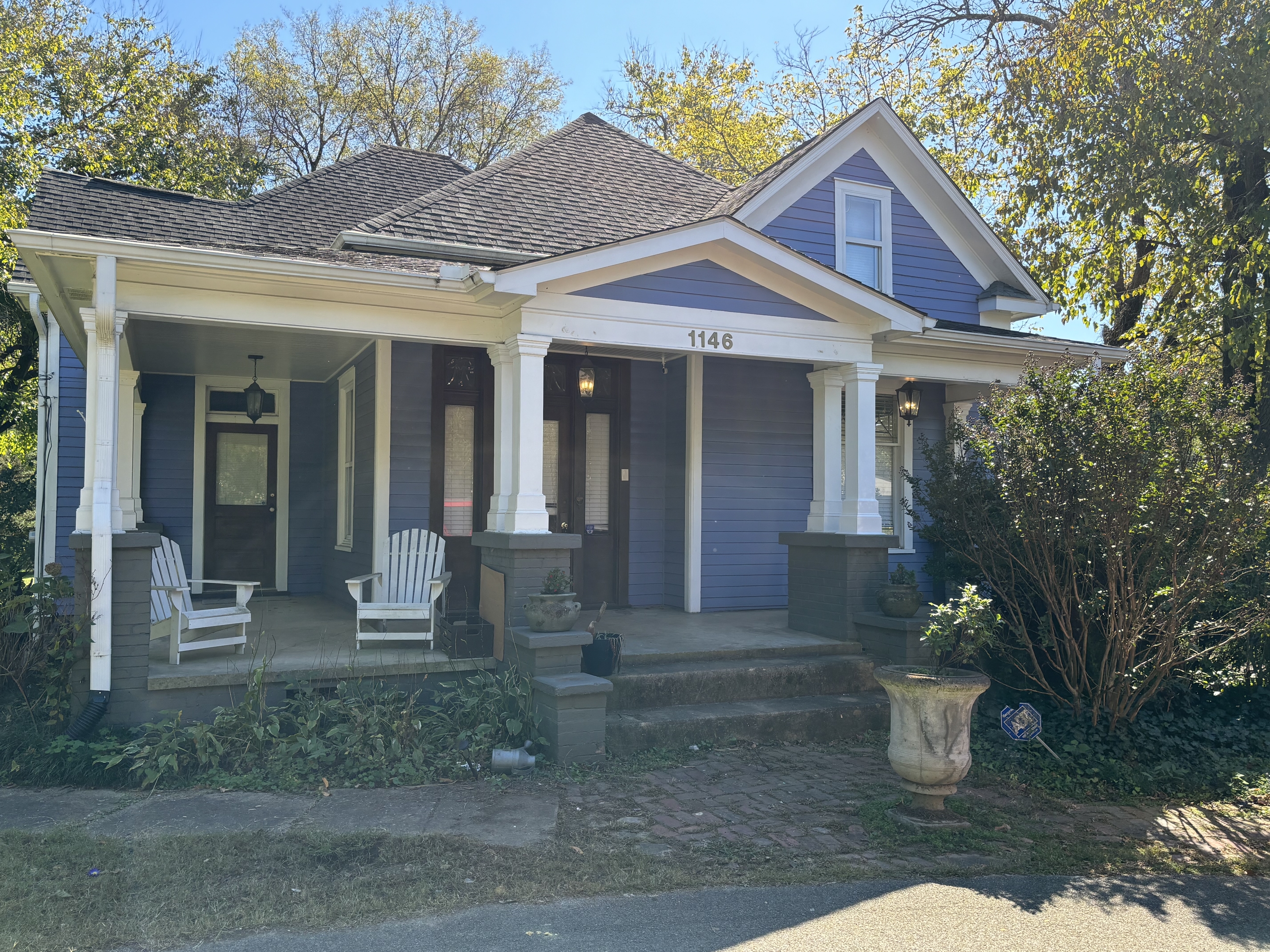 Knoxville House: 1146 Atlantic Ave