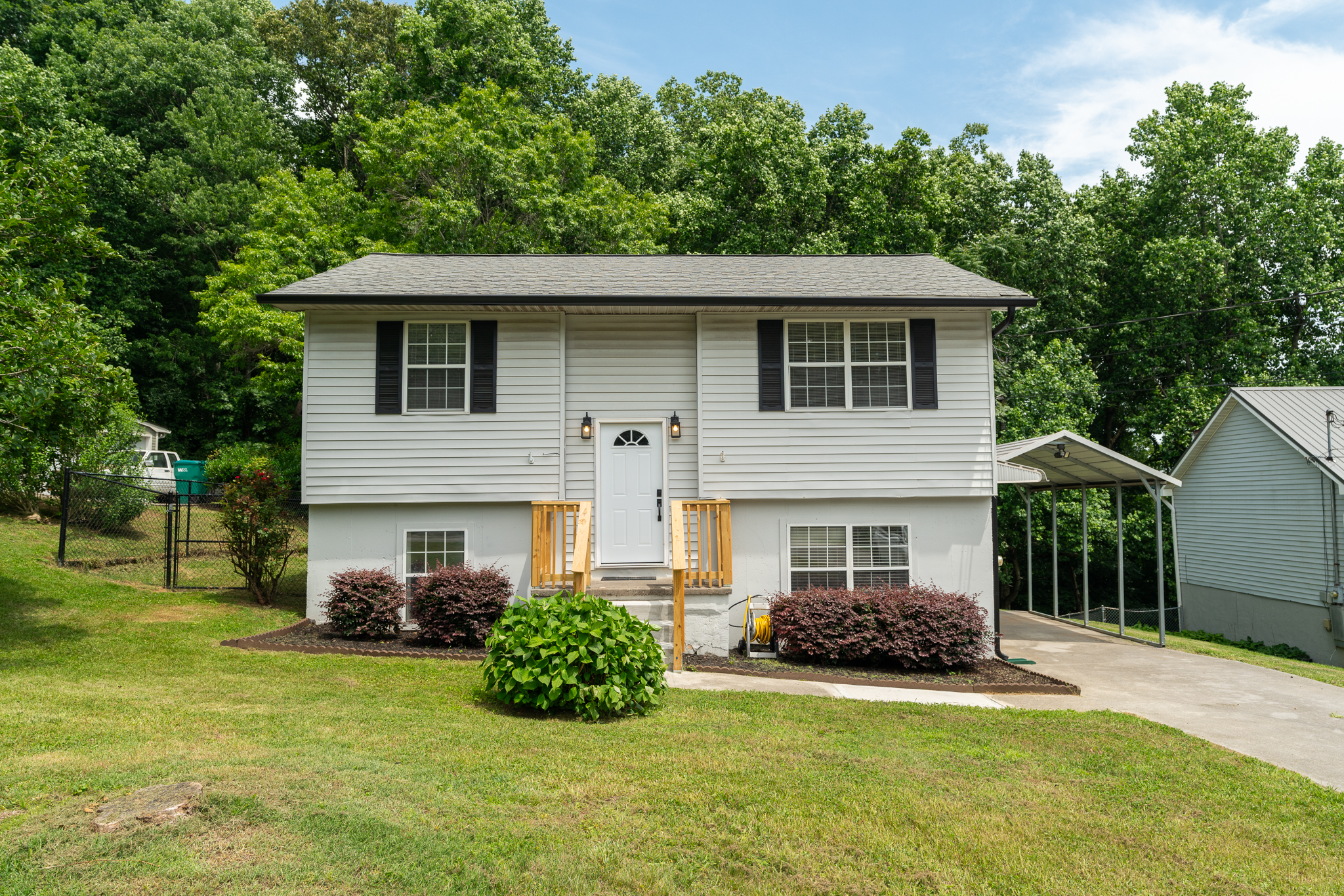 Knoxville House: 3312 Kendallmac Ln
