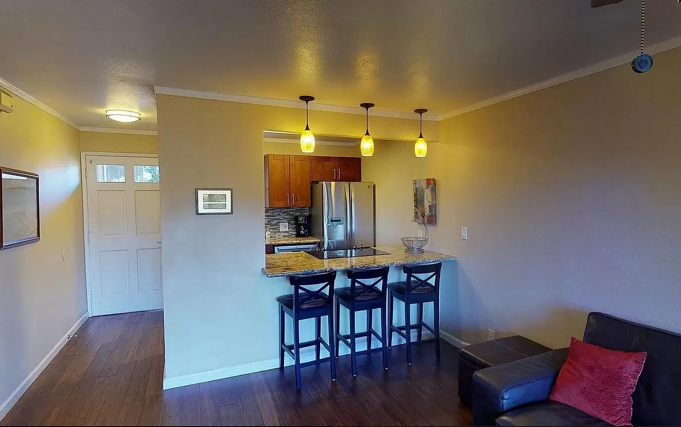 Kihei Townhome: 140 Uwapo Rd
