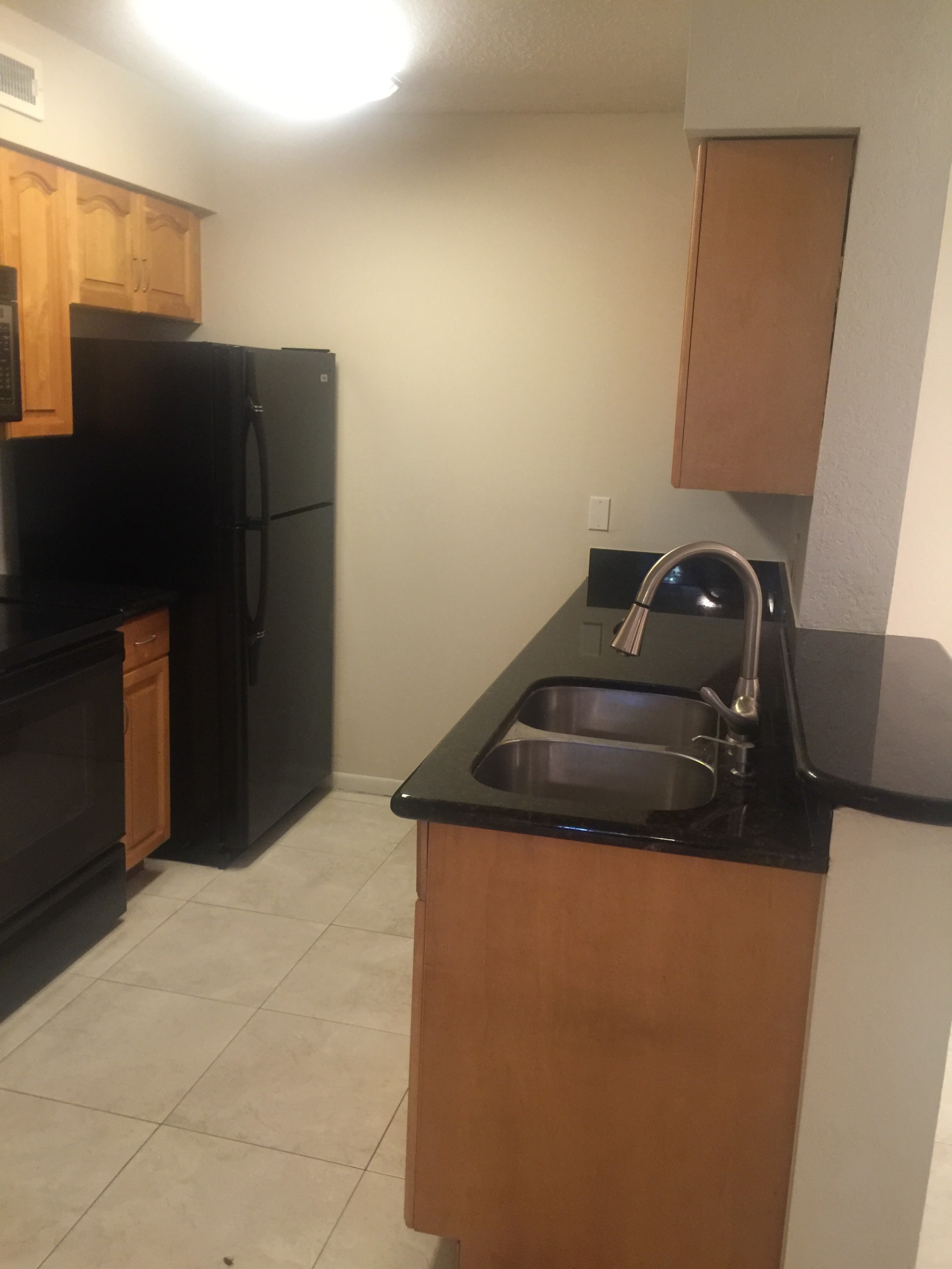 Oakland Park House: 2880 N Oakland Forest Dr#110